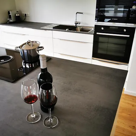 Chalethaus-chiemsee - Luxus 268 Qm Am Chiemsee - Neubau بيت للعطل *